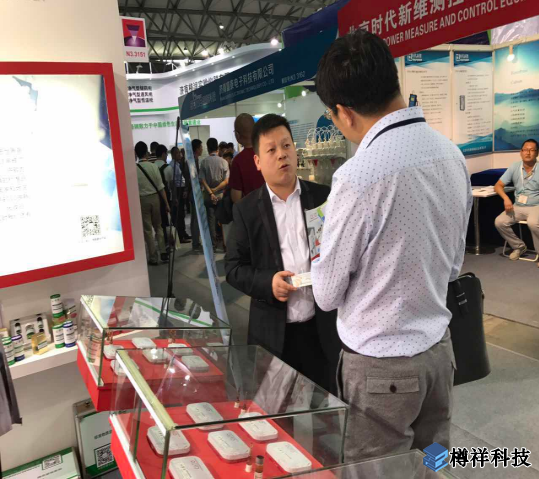 CATO工作人員以飽滿的熱情，為前來(lái)的客戶(hù)進(jìn)行詳細(xì)的講解
